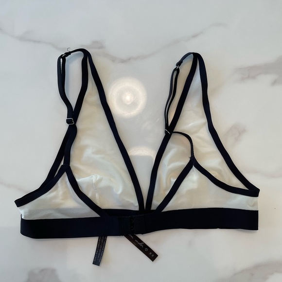 Urban outfitters bra - Picture 2 of 2